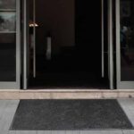 WaterHog Plus – in place – grey – 200