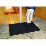 waterhog_classic_charcoal_man_into_gym_image_1